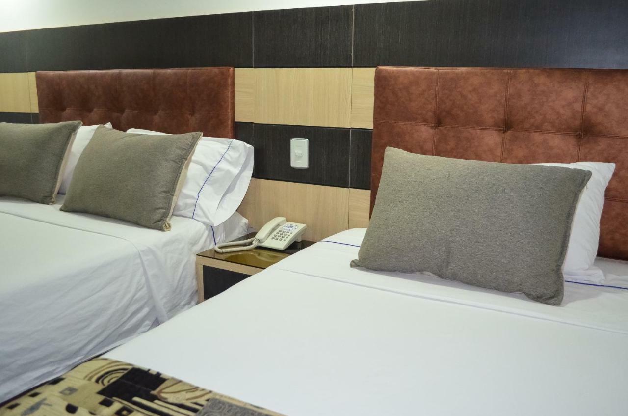 Hotel Parque 70 メデジン エクステリア 写真