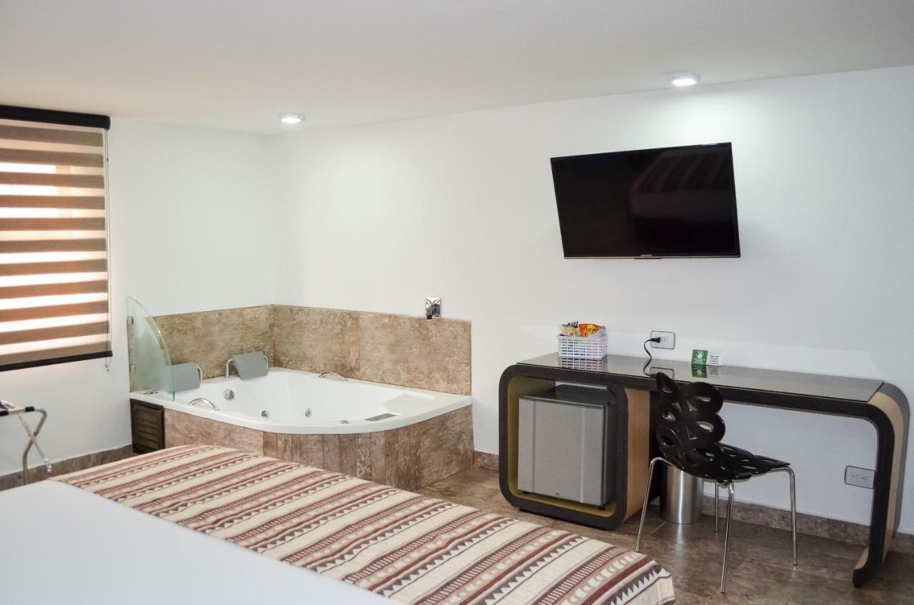Hotel Parque 70 メデジン エクステリア 写真